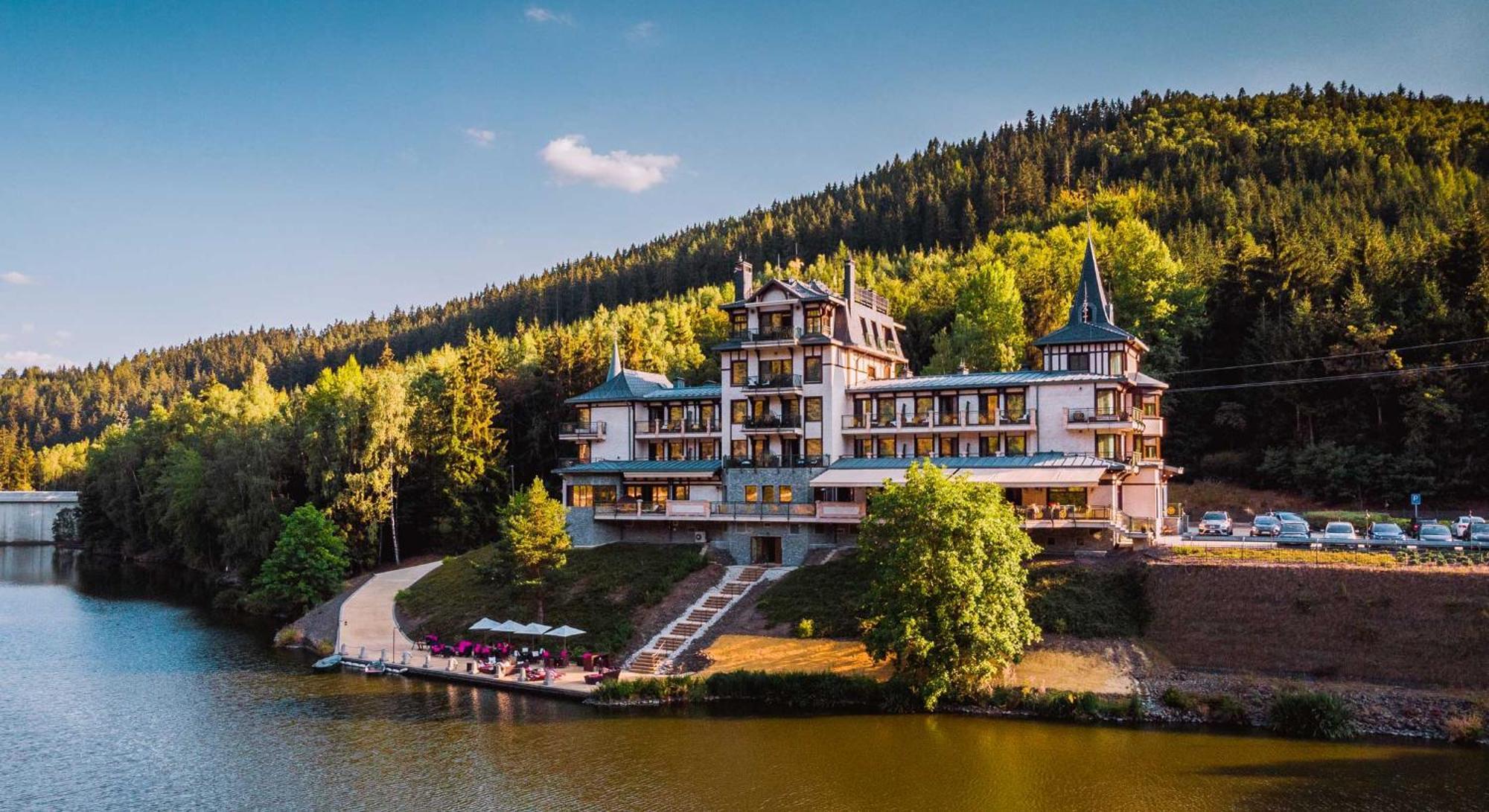 Retro Riverside Wellness Resort Karlovy Vary Eksteriør bilde